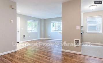 13027 NE Prescott Dr in Portland, OR - Building Photo - Building Photo