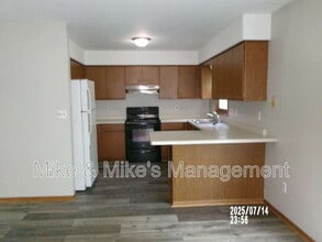 3365 S 113th St in West Allis, WI - Building Photo - Building Photo
