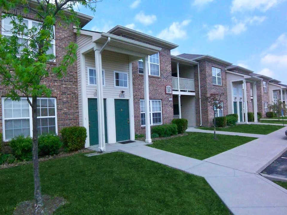 Canterbury House Apartments - Batesville in Batesville, IN - Foto de edificio