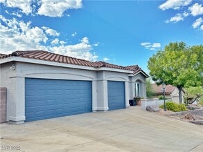 105 Crescent Bay St in Henderson, NV - Building Photo - Building Photo