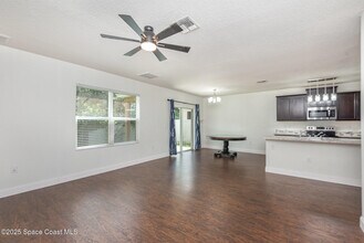 2675 Falcon Ln in Mims, FL - Building Photo - Building Photo