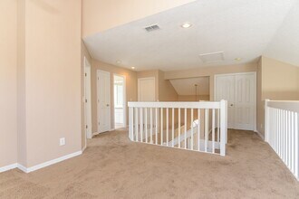 1721 Scotch Pine Dr in Brandon, FL - Building Photo - Building Photo
