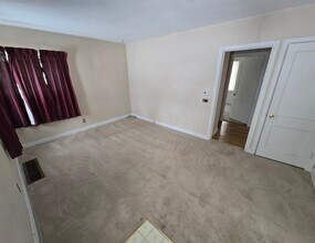 2007 46th St in Rock Island, IL - Building Photo - Building Photo