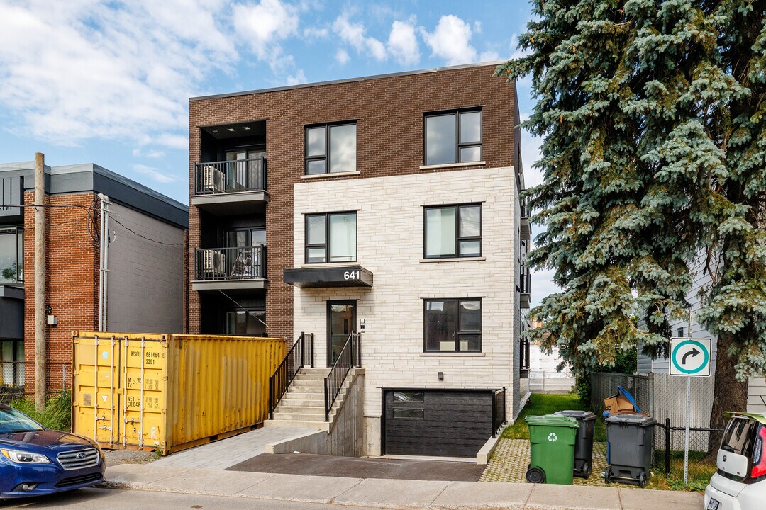 641 George-V Av in Montréal, QC - Building Photo