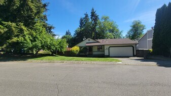 2832 176th St SE in Bothell, WA - Building Photo
