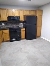 101 Pinewood Dr in Lenoir City, TN - Building Photo - Building Photo