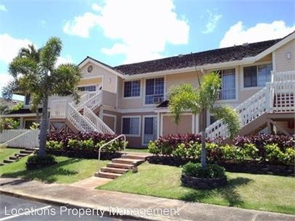 94-1477 Waipio Uka St in Waipahu, HI - Building Photo