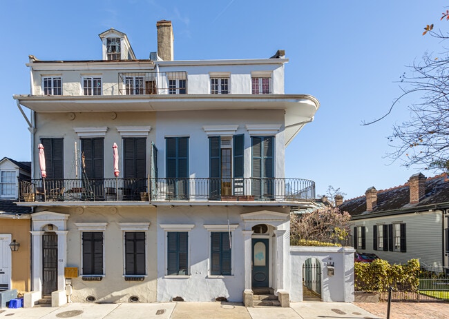 931 Governor Nicholls St in New Orleans, LA - Building Photo - Building Photo