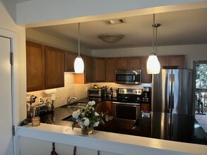 449 Clairemont Ave in Decatur, GA - Foto de edificio - Building Photo