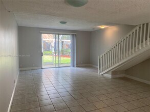 1575 Veracruz Ln in Weston, FL - Building Photo - Building Photo