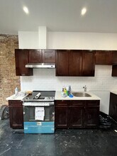 361 Tompkins Ave, Unit 4 in Brooklyn, NY - Building Photo - Building Photo