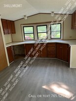 1216 S Bloomington St in Greencastle, IN - Building Photo