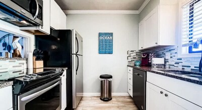 302 Canal Dr in Carolina Beach, NC - Building Photo - Building Photo