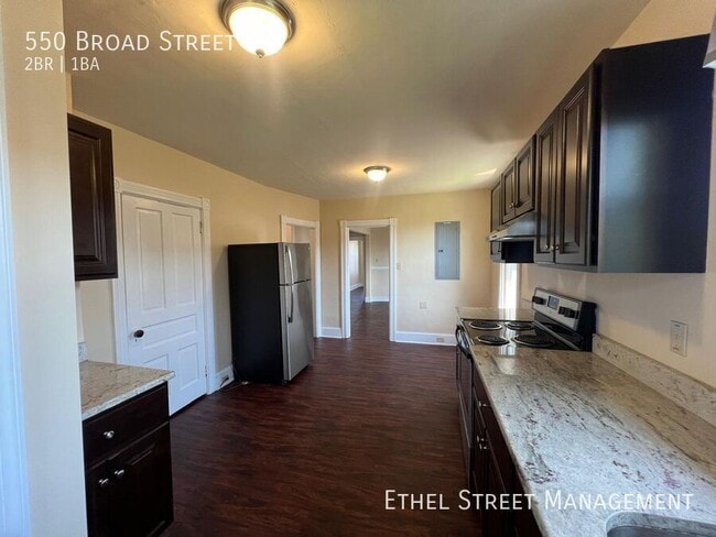 550 Broad St in Tatamy, PA - Building Photo - Building Photo