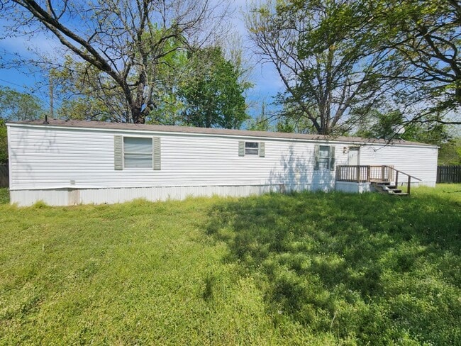 property at 15 Wilma Ln