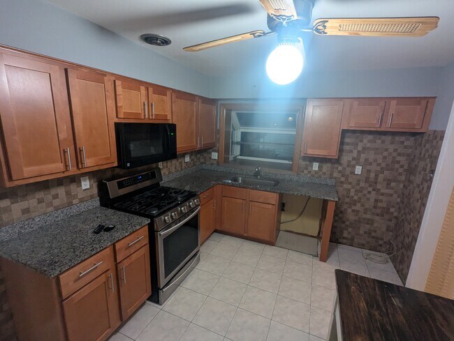 8049 W Eastwood Ave in Norridge, IL - Foto de edificio - Building Photo