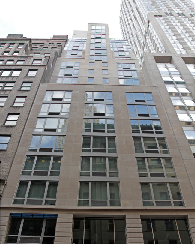 3 West 36th Street in New York, NY - Foto de edificio - Building Photo