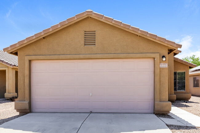 property at 6860 S Cottontail Run Ave