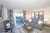 1BR, 1BA - A - 605 SF - Arcadia Walk Apartments in Phoenix, Arizona