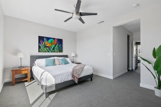 1125 Makena Wy. in Oceanside, CA - Foto de edificio - Building Photo