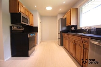 414 Pineview Bay in Thunder Bay, ON - Building Photo - Building Photo