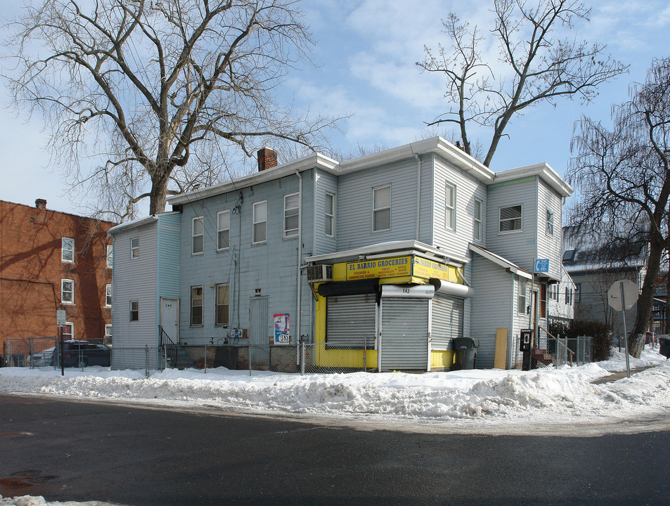 142 Mather St in Hartford, CT - Building Photo