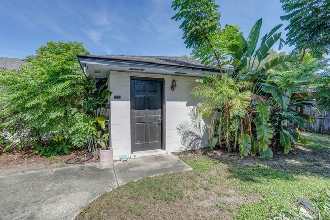 3055 Martin St