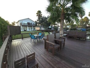 529 Lake Point St in La Joya, TX - Building Photo - Building Photo
