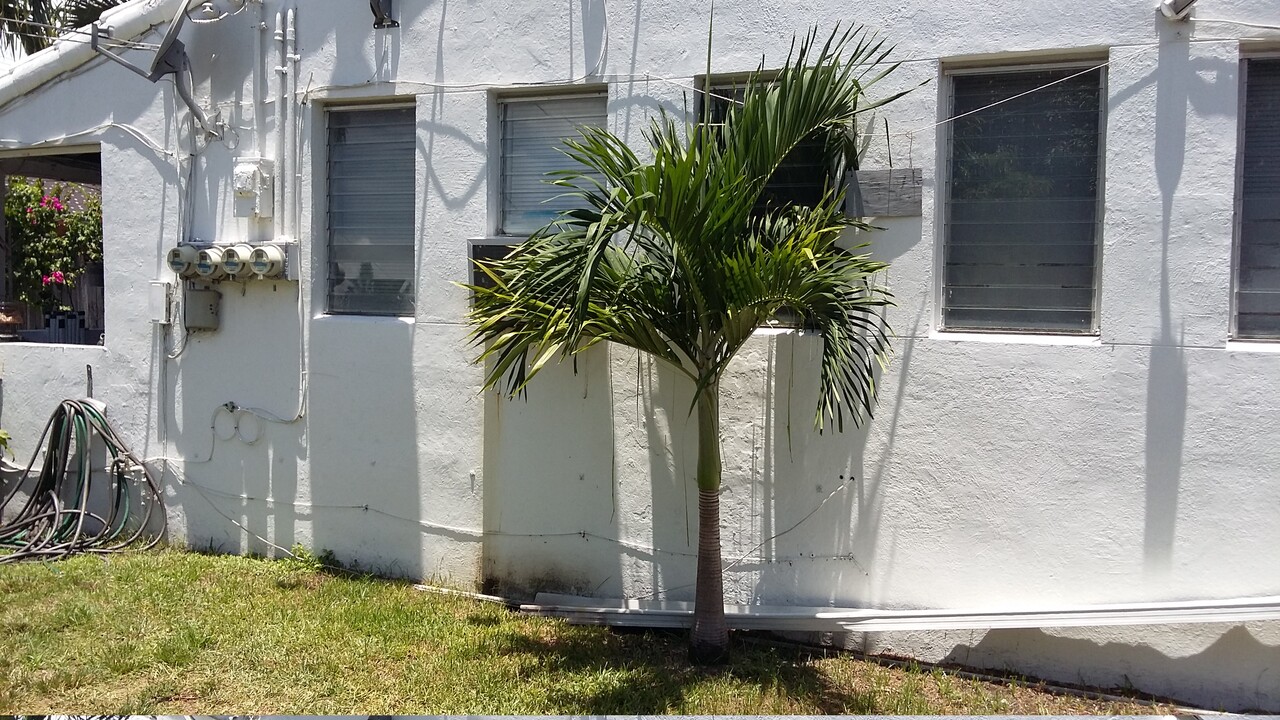 1836 Taft St in Hollywood, FL - Building Photo