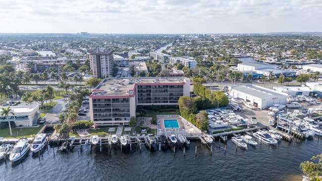 property at 740 S Federal Hwy