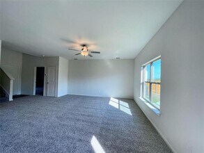 1946 Canterbury Dr in Seagoville, TX - Building Photo - Building Photo