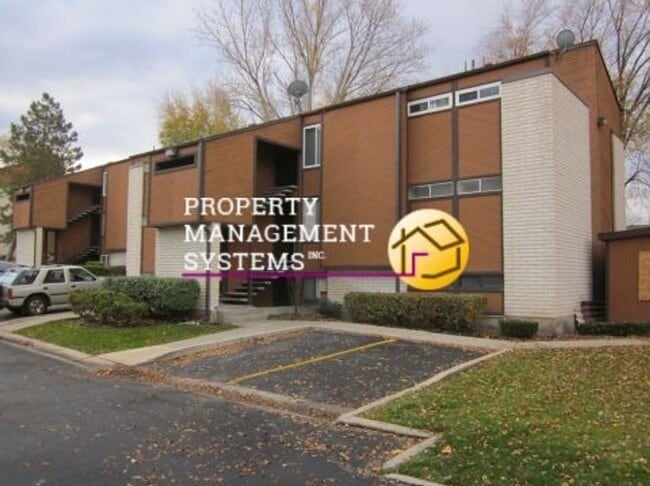 property at 2408 S Elizabeth St