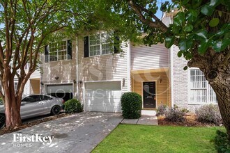 2422 Brianna Dr in Hampton, GA - Building Photo - Building Photo