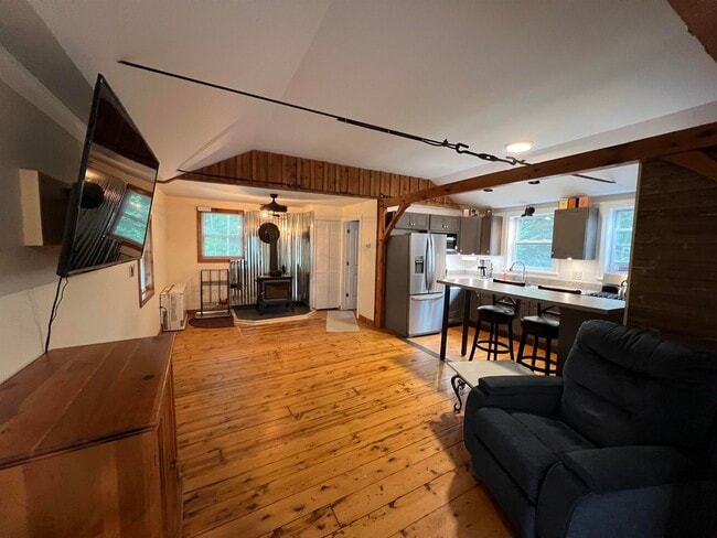 165 Turtle Rock Rd in Stoddard, NH - Building Photo - Building Photo