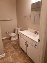 1129 Robin Hood Ct-Unit -301 in Harrisonburg, VA - Building Photo - Building Photo