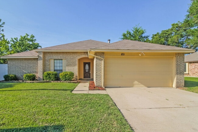 821 Clement Dr