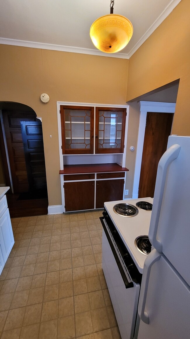 70 E Hudson St, Unit 70