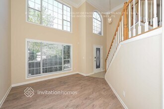 710 Suwanee Lakes Cir NW in Suwanee, GA - Foto de edificio - Building Photo