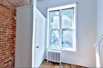 140 W 82nd St in New York, NY - Foto de edificio - Building Photo