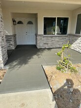 11216 Poulsen Way in Bakersfield, CA - Building Photo - Building Photo
