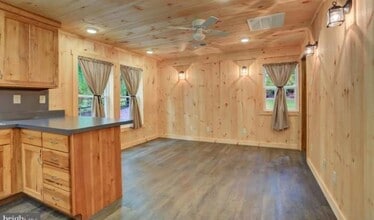 834 Clay Hill Rd in Chambersburg, PA - Building Photo - Building Photo