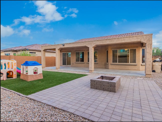 25972 W Burnett Rd in Buckeye, AZ - Building Photo - Building Photo