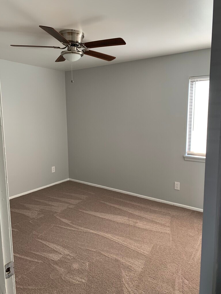 Highfield Crossing Bethel Park, PA Apartments