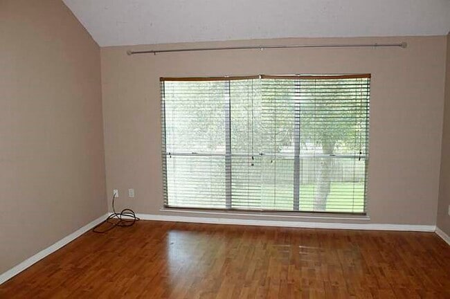 property at 3118 Rimrock Dr