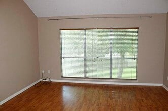3118 Rimrock Dr in Missouri City, TX - Building Photo - Building Photo