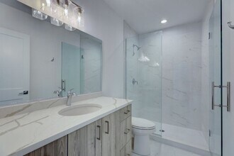 8110 Lincoln Ave in Skokie, IL - Building Photo - Building Photo