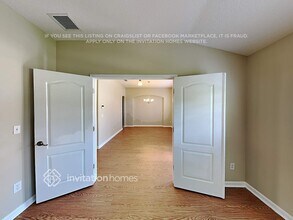 9564 Maidstone Mill Dr W in Jacksonville, FL - Foto de edificio - Building Photo