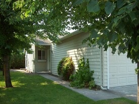 332 Ponderosa St in Kalispell, MT - Building Photo