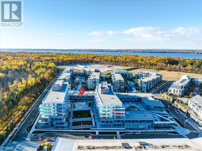 333 Sunseeker Ave in Innisfil, ON - Building Photo - Building Photo