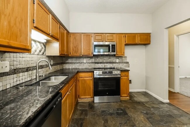 property at 1101 Gretna Green Dr